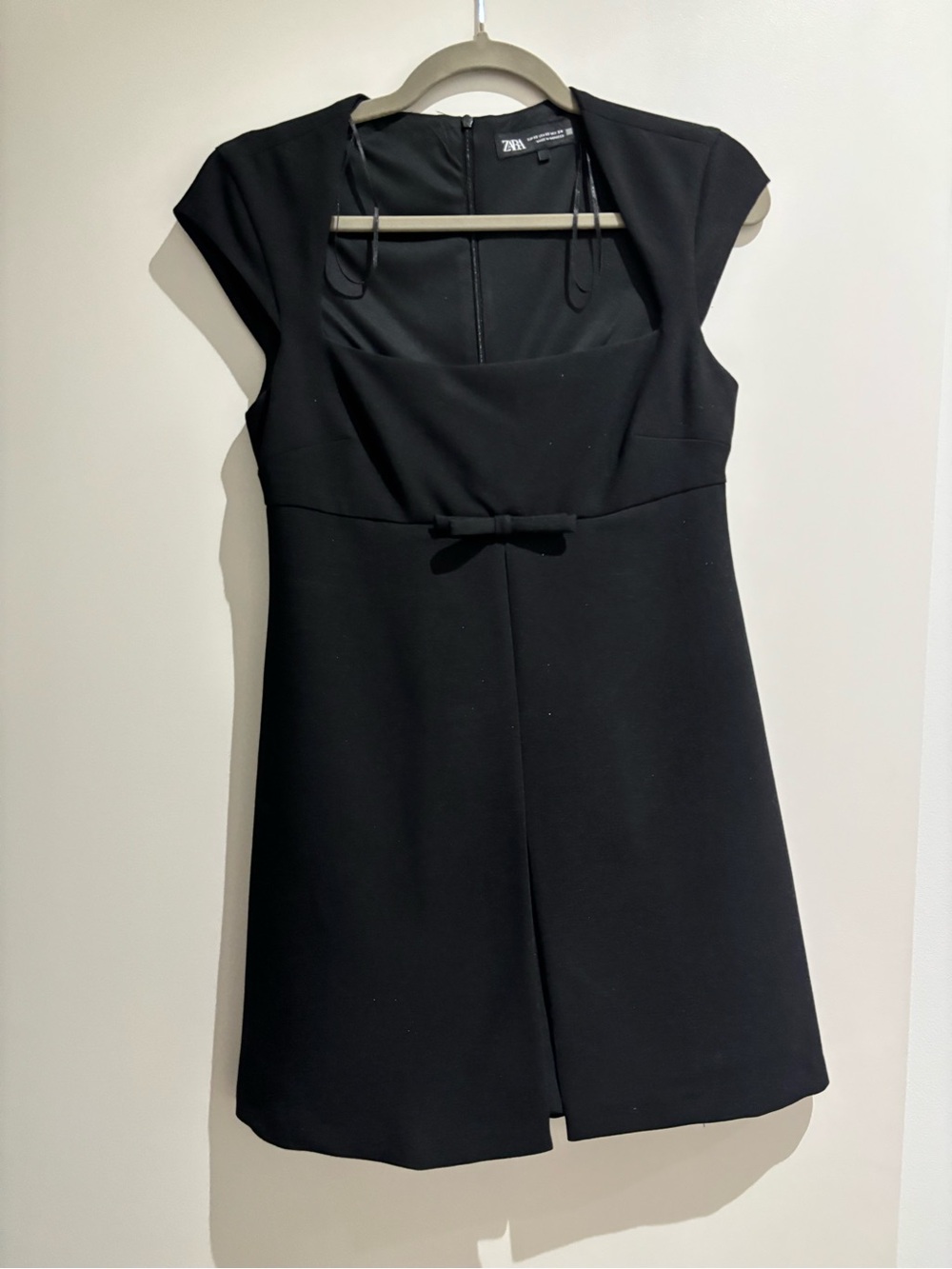 Zara Black Cap-Sleeve Mini Dress with Front Bow